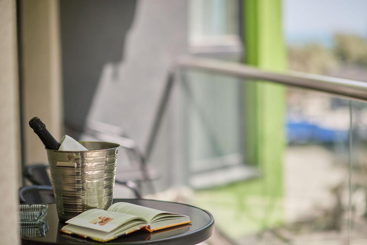 Fanta Sea Apartament Spa N Pool Beach Resort Неводарі Екстер'єр фото